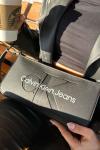 Calvin Klein Sculpted Siyah Baget Kadın Çanta VLT351U