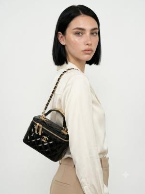 Chanel Vanity Case Siyah Rugan Orta Boy Omuz Çantası VLT-423