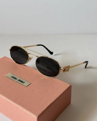 Miu Miu Siyah Gold Çerçeve Güneş Gözlüğü  G1809