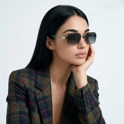 Prada İthal Kadın Güneş Gözlük G3890-VLL