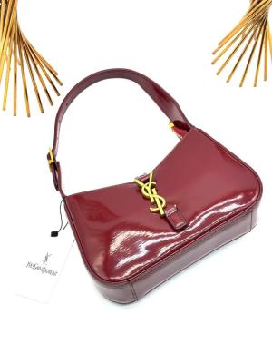 YVES SAINT LAURENT LE 5 Â 7 SHOULDER BAGS BORDO