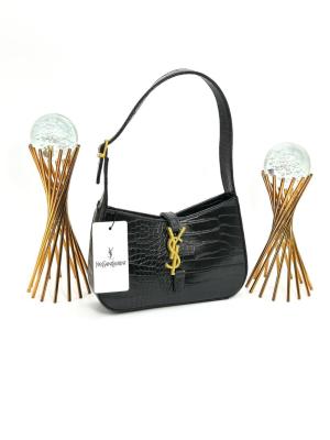 YVES SAINT LAURENT LE 5 Â 7 SHOULDER BAGS PATENT LEADER BLACK