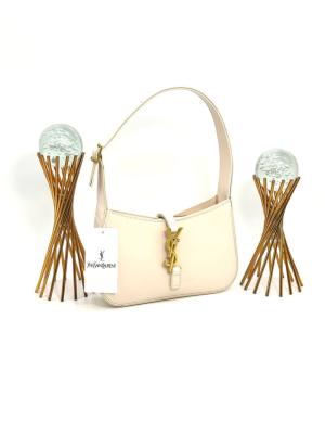 YVES SAINT LAURENT LE 5 Â 7 SHOULDER BAGS PUDRA