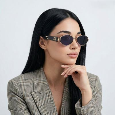 Miu Miu  İthal Kadın Güneş Gözlük G3891-VLL Siyah