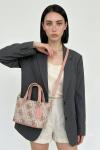 Guess Leona Logo Mini Pembe Kadın Çanta VLT-405 Pembe