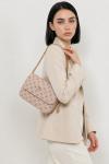 Guess Noelle Bej Pembe Monogram Logolu Zincir Askılı Flap Çanta VLT-466 Pembe
