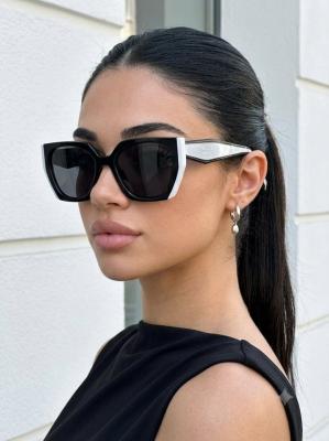  Prada PR 15WS Siyah Beyaz Kadın Güneş Gözlüğü G4636-ILY Siyah